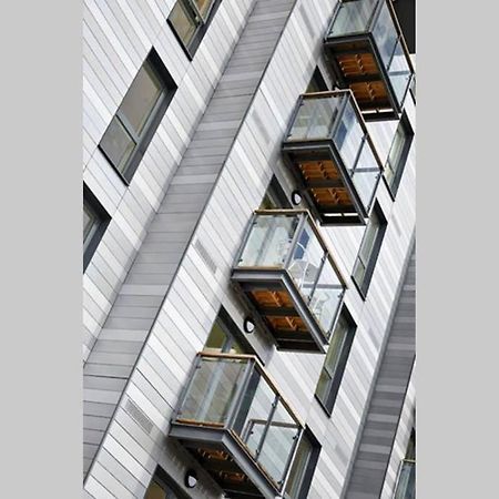 Modern Apartment At Slough Station, London In 18 Mins! Dış mekan fotoğraf